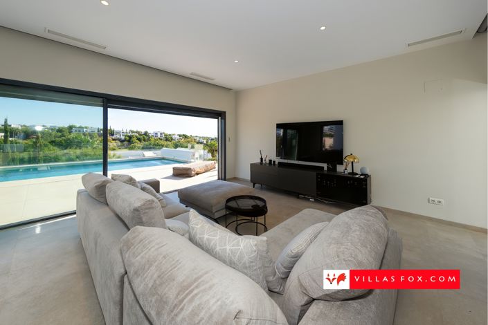 Image No.57-3 Bed Villa for sale