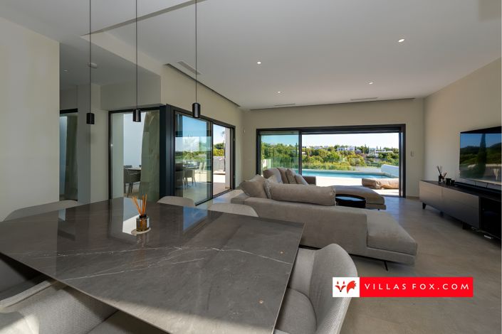 Image No.8-3 Bed Villa for sale