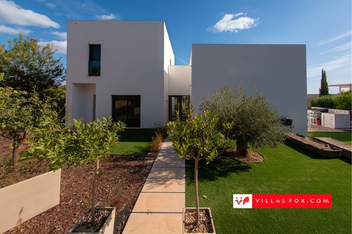 Image No.76-3 Bed Villa for sale