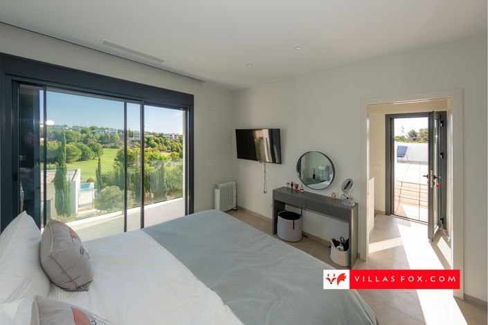 Image No.9-3 Bed Villa for sale