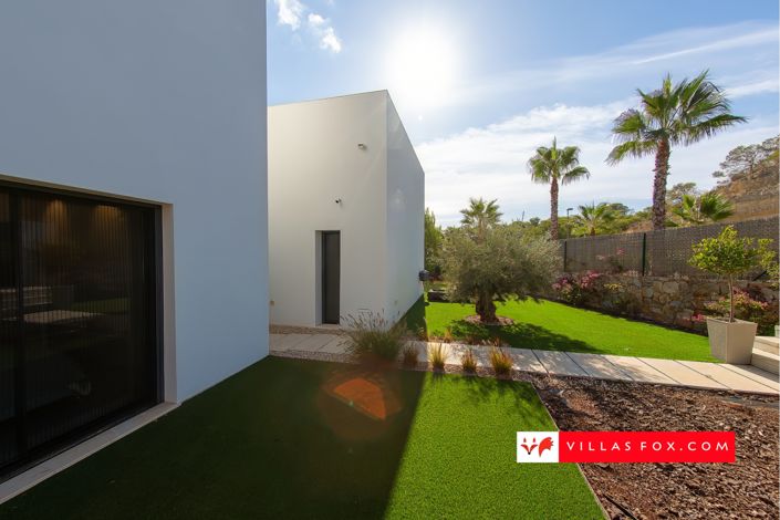 Image No.79-3 Bed Villa for sale