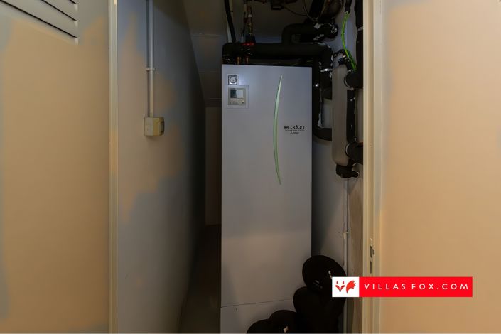 Image No.82-3 Bed Villa for sale