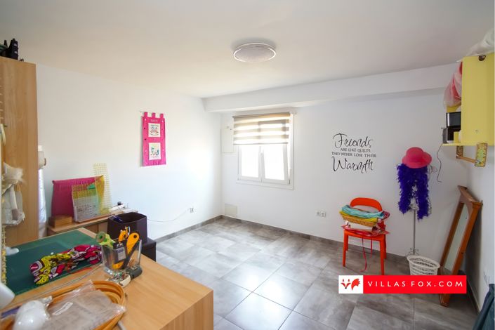 Image No.36-5 Bed Villa for sale