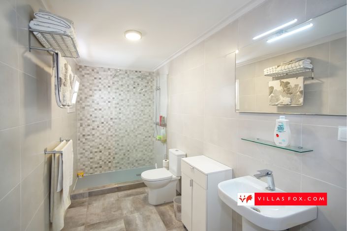 Image No.37-5 Bed Villa for sale