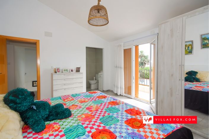 Image No.47-5 Bed Villa for sale