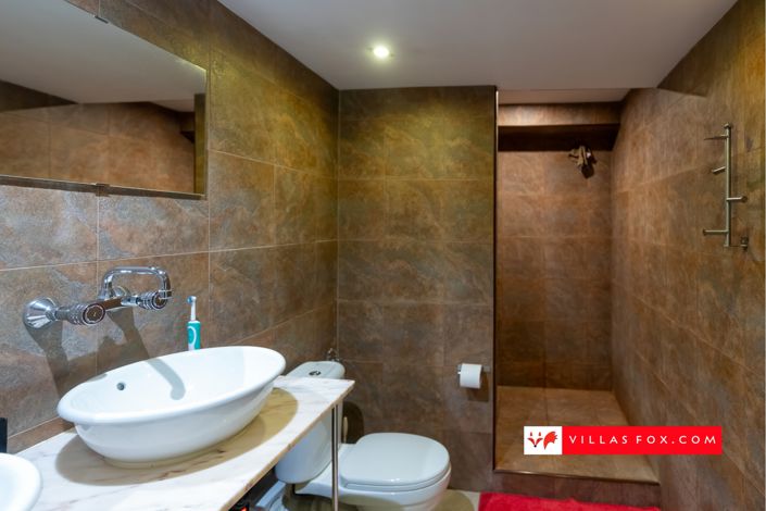 Image No.5-3 Bed Townhouse for sale