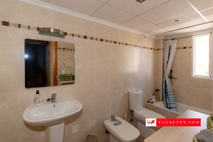 Image No.41-3 Bed Townhouse for sale