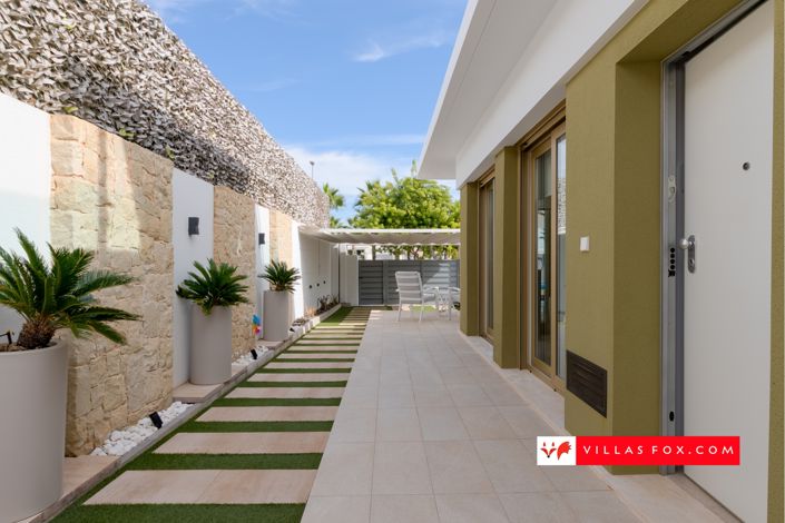 Image No.5-3 Bed Villa for sale