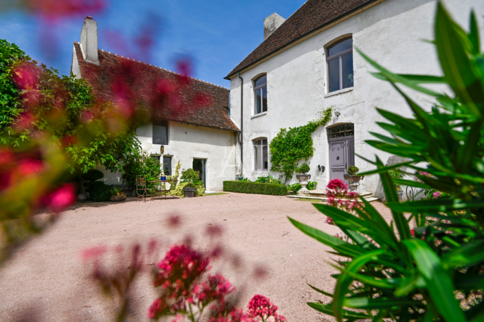 Image No.21-14 Bed Property for sale