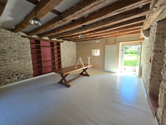 Image No.4-7 Bed House for sale