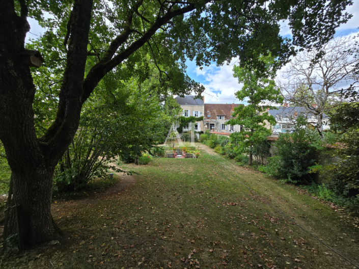 Image No.2-6 Bed House for sale