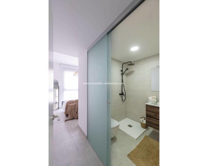 Image No.22-2 Bed Apartment for sale