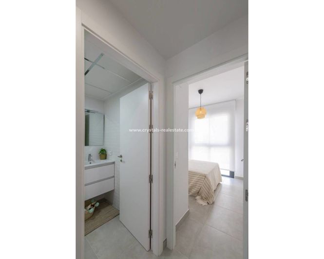 Image No.23-2 Bed Apartment for sale