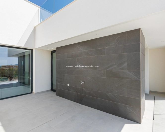 Image No.21-3 Bed Villa for sale