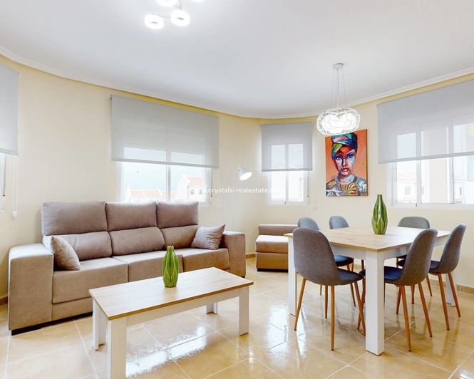 Image No.10-3 Bed Property for sale