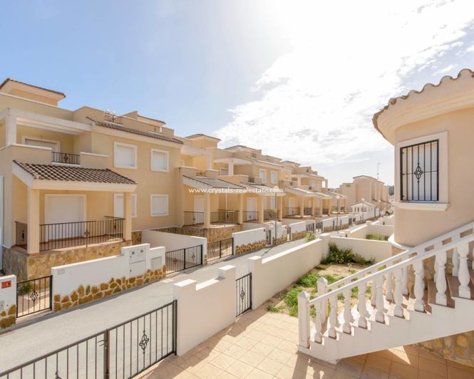 Image No.21-3 Bed Property for sale