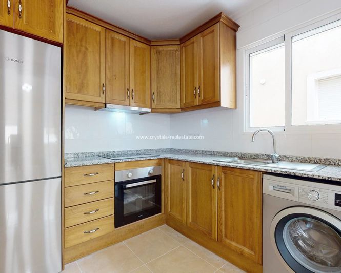 Image No.6-3 Bed Property for sale