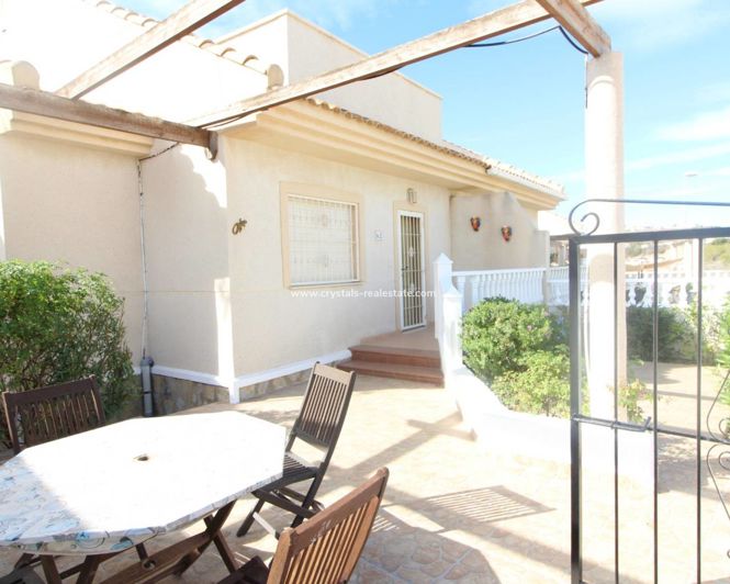 Image No.3-3 Bed Property for sale