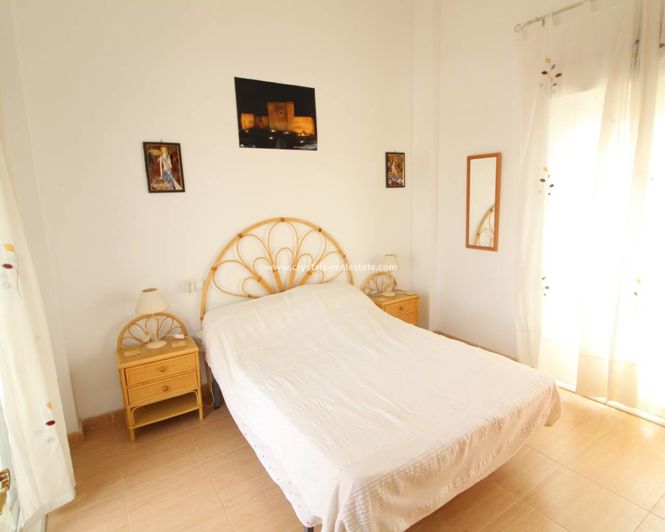 Image No.38-3 Bed Property for sale