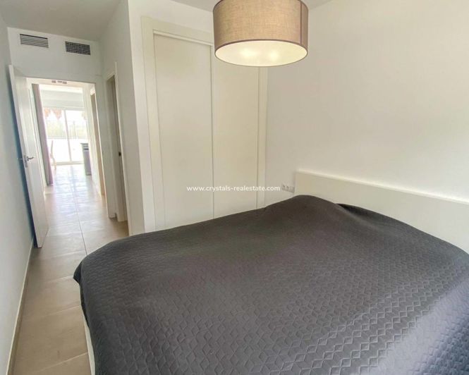 Image No.20-2 Bed Property for sale