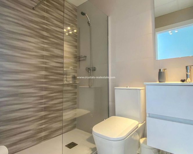 Image No.5-2 Bed Property for sale