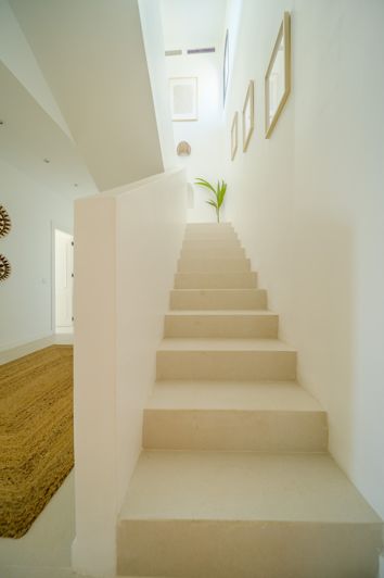 Image No.23-5 Bed Villa for sale