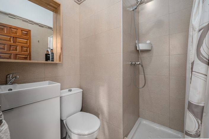 Image No.18-3 Bed Villa for sale