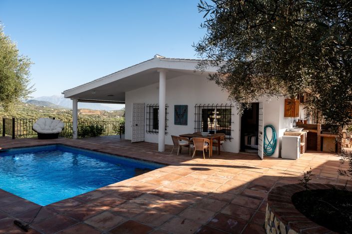 Image No.2-3 Bed Villa for sale