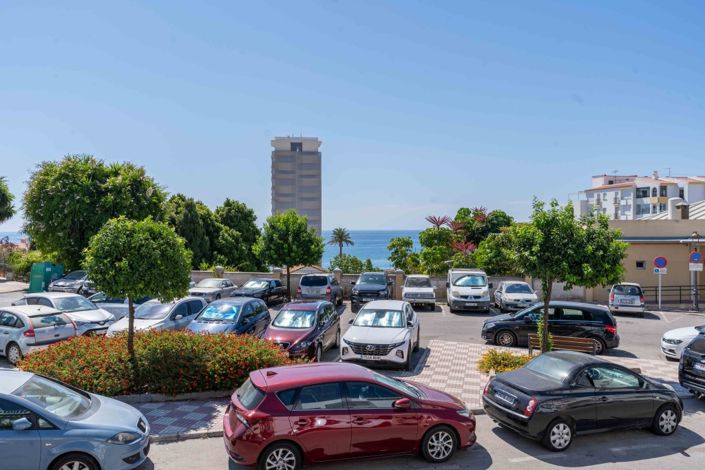 Image No.13-2 Bed Semi-Detached for sale