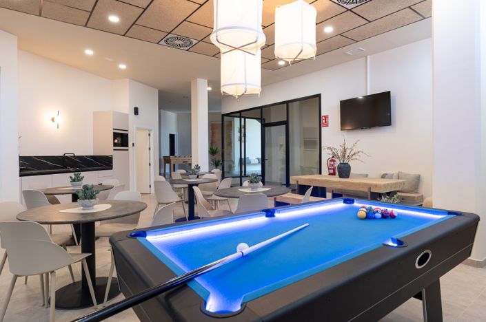 Image No.19-2 Bed Property for sale