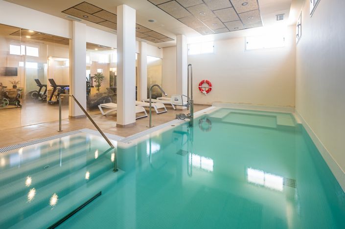 Image No.21-2 Bed Property for sale