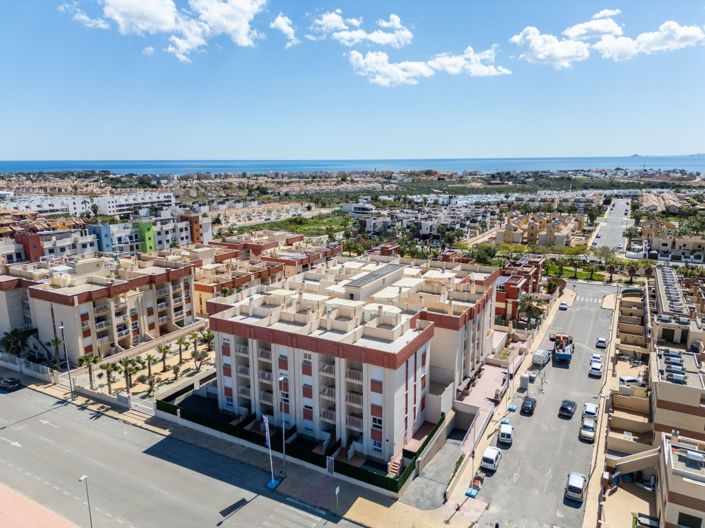 Image No.1-2 Bed Property for sale