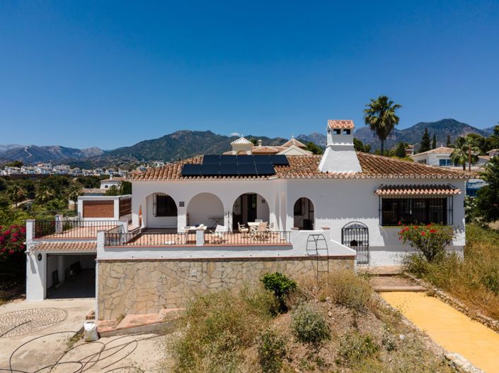 Image No.1-2 Bed Villa for sale