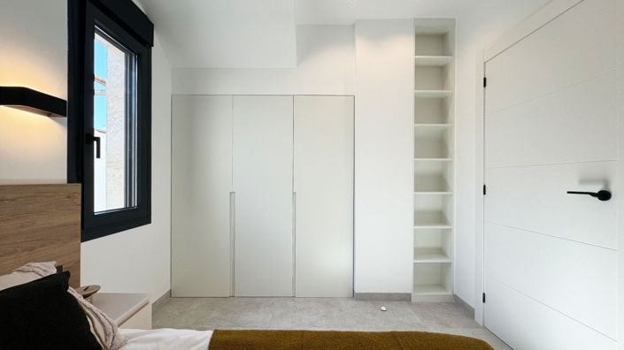 Image No.17-3 Bed Villa for sale