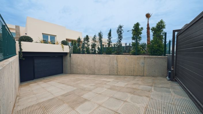 Image No.5-3 Bed Villa for sale