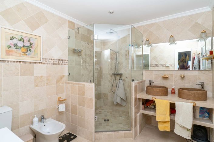 Image No.22-5 Bed Villa for sale