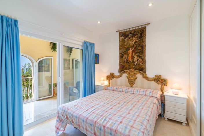 Image No.45-5 Bed Villa for sale