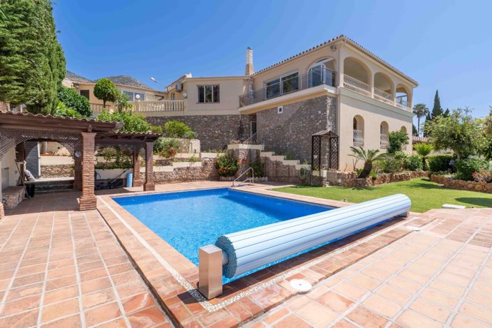 Image No.57-5 Bed Villa for sale