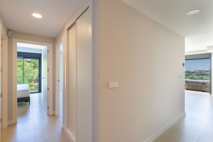 Image No.17-3 Bed Property for sale