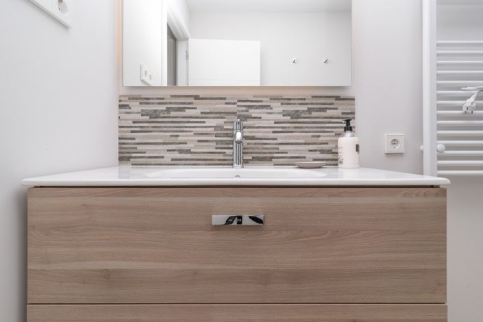 Image No.23-3 Bed Property for sale