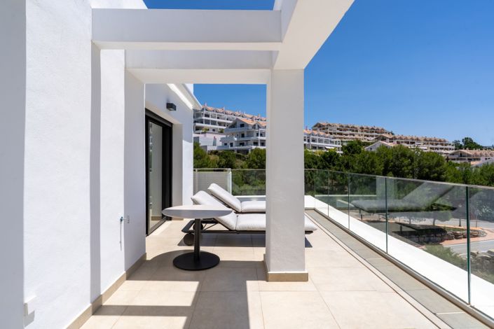 Image No.29-3 Bed Property for sale