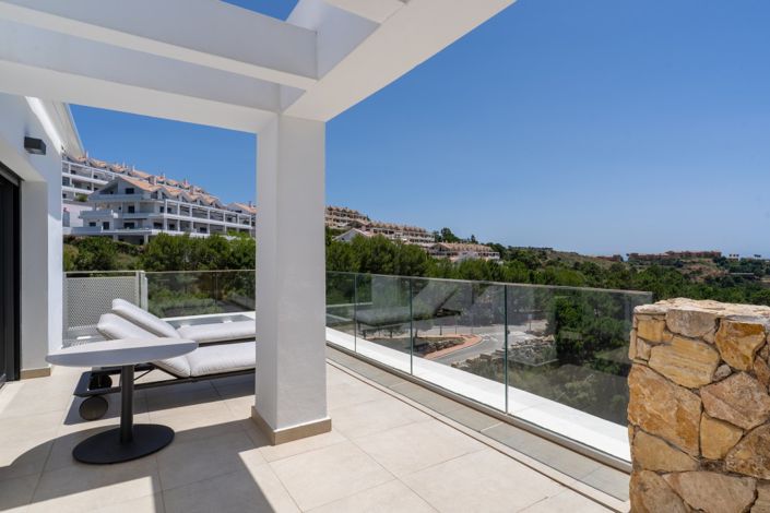 Image No.30-3 Bed Property for sale