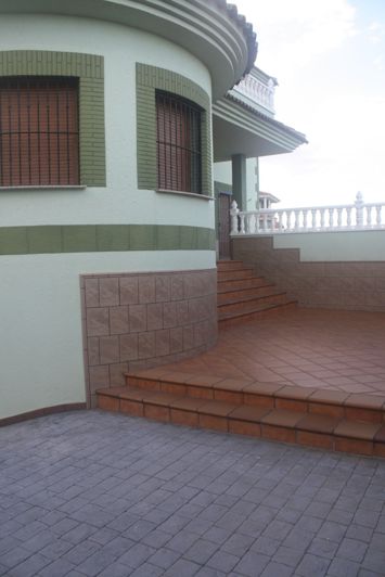 Image No.2-3 Bed Villa for sale