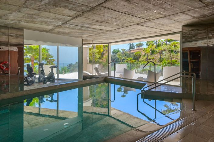 Image No.42-3 Bed Property for sale