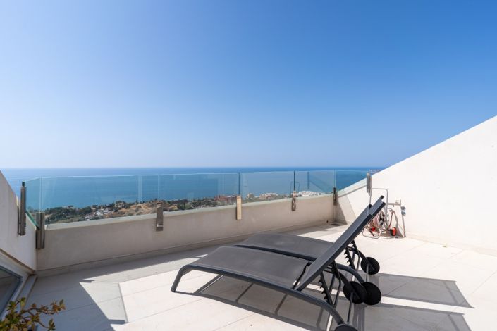 Image No.5-3 Bed Property for sale