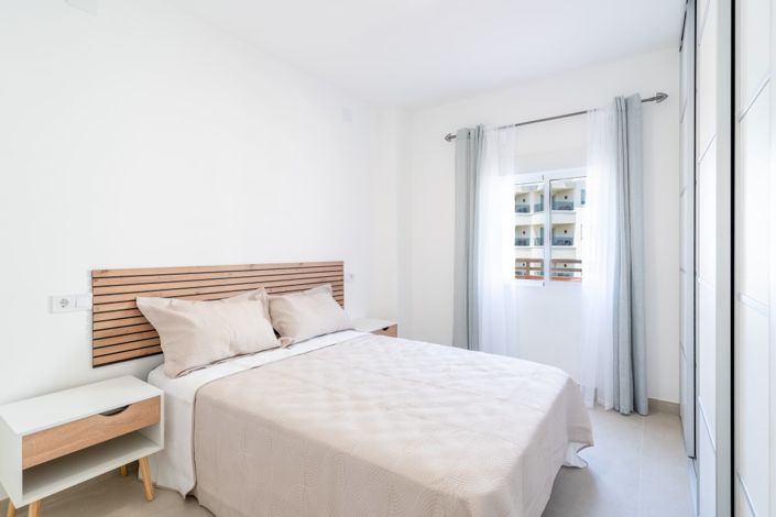 Image No.17-3 Bed Apartment for sale