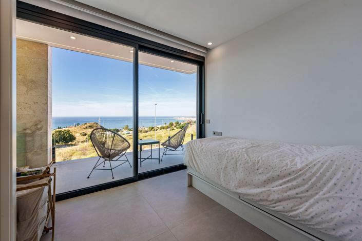 Image No.35-4 Bed Villa for sale