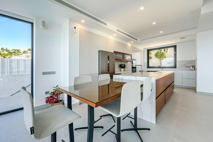 Image No.49-4 Bed Villa for sale