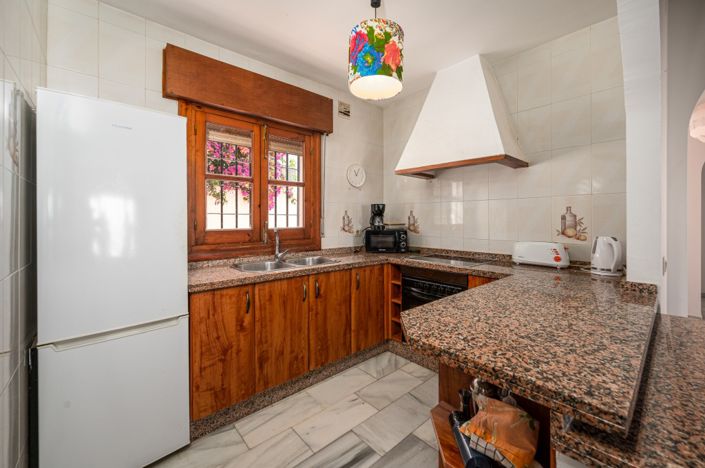 Image No.12-2 Bed Villa for sale