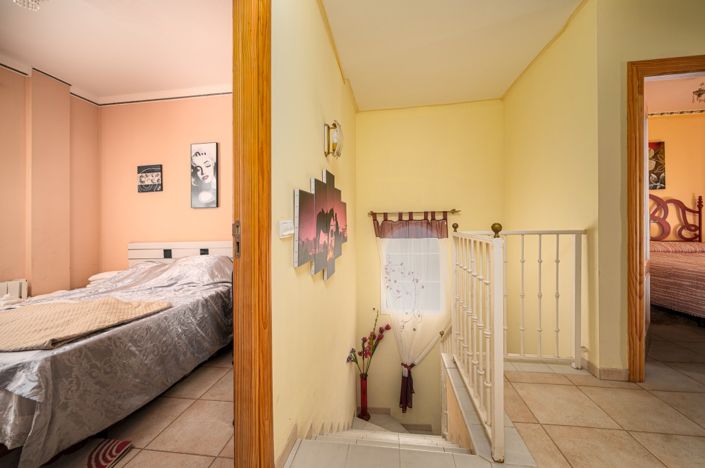 Image No.7-3 Bed Property for sale